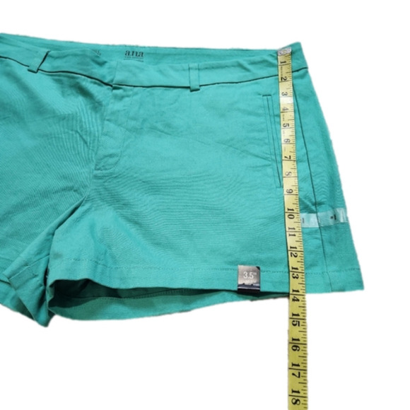 Chino shorts Mid rise Green color Slip pockets Size 18  A NEW APPROACH  NWT - Picture 9 of 14